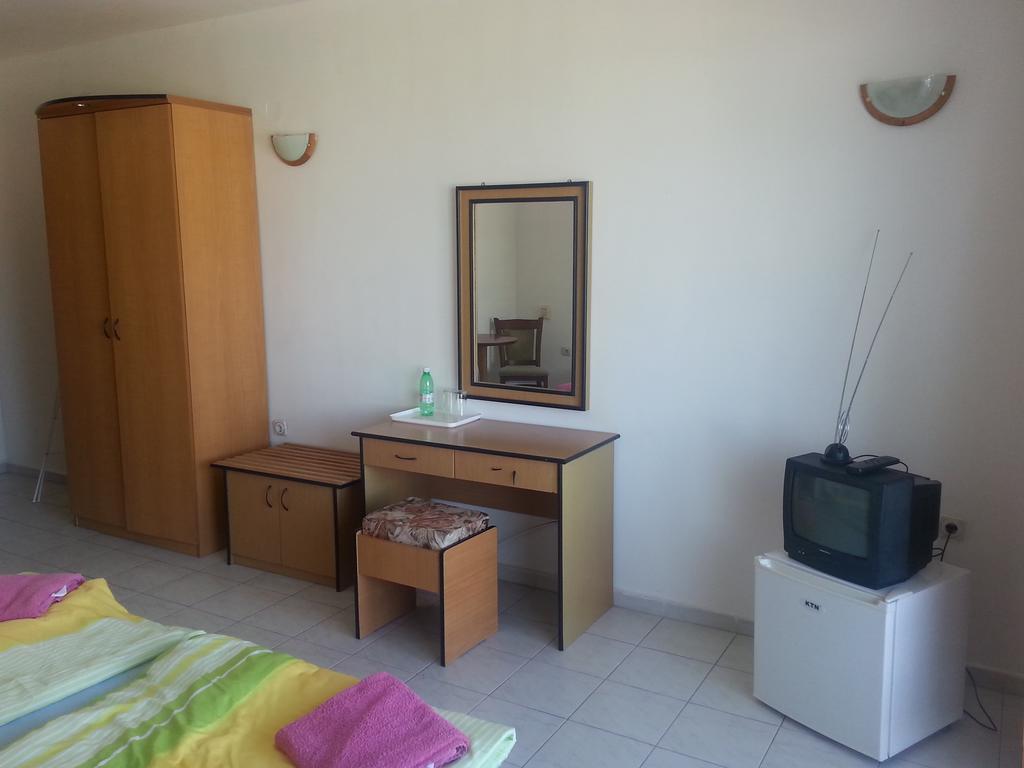 Family Hotel Casablanca Green 瓦爾納 外观 照片