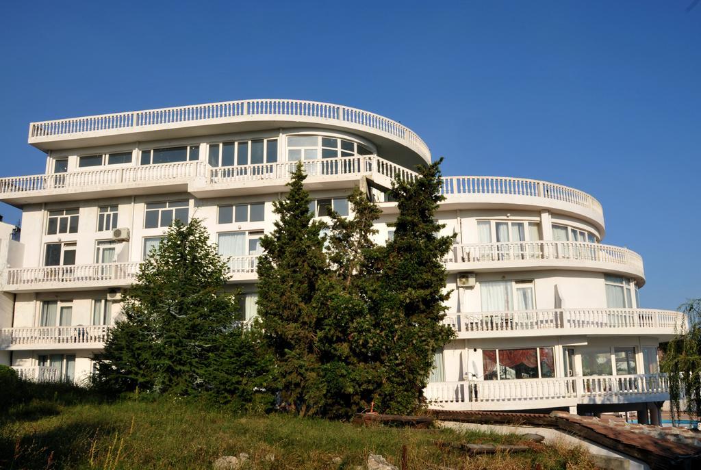 Family Hotel Casablanca Green 瓦爾納 外观 照片