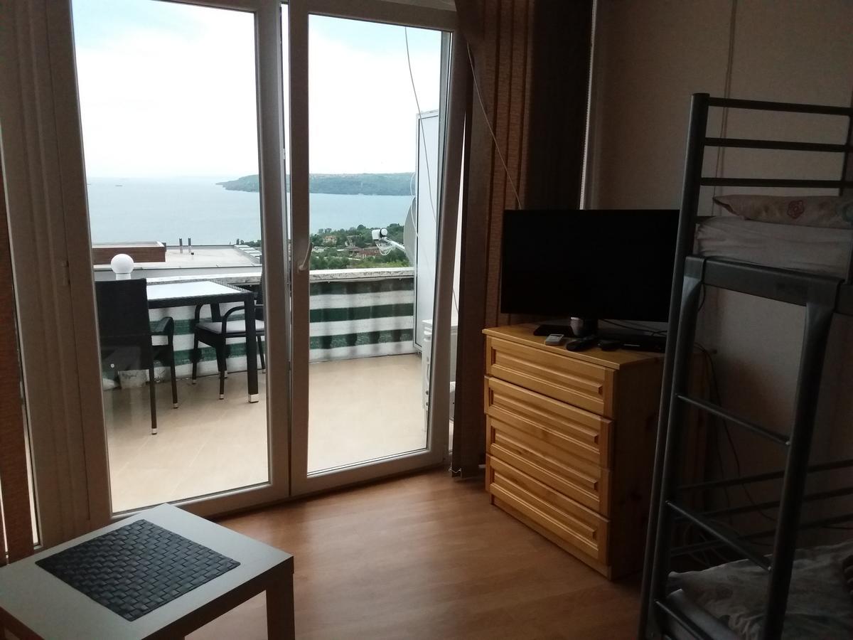Family Hotel Casablanca Green 瓦爾納 外观 照片