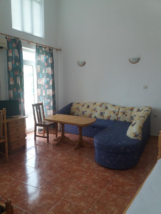 Family Hotel Casablanca Green 瓦爾納 外观 照片