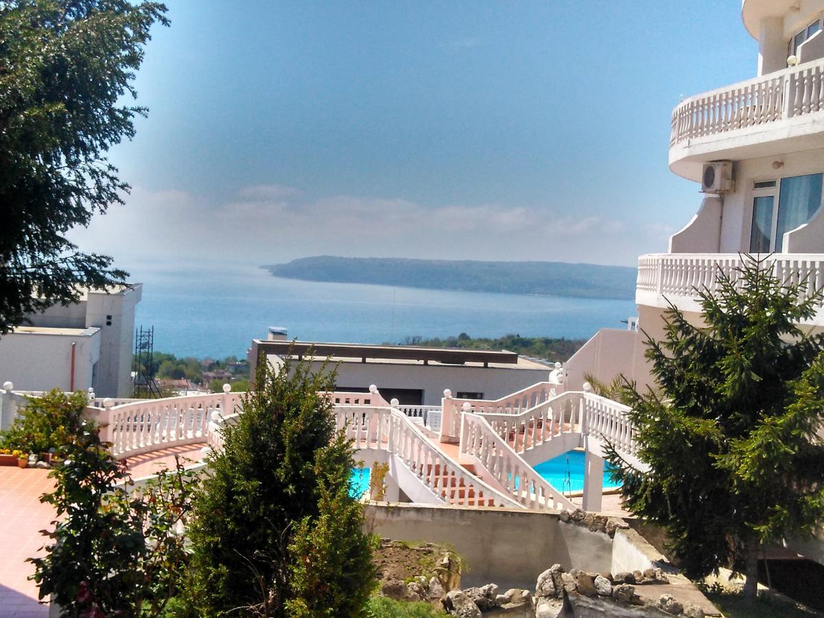 Family Hotel Casablanca Green 瓦爾納 外观 照片