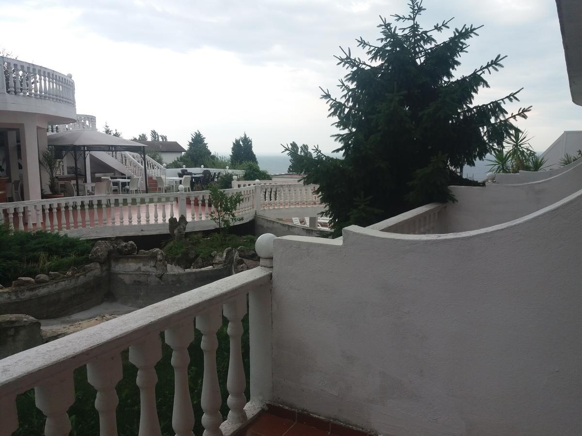 Family Hotel Casablanca Green 瓦爾納 外观 照片